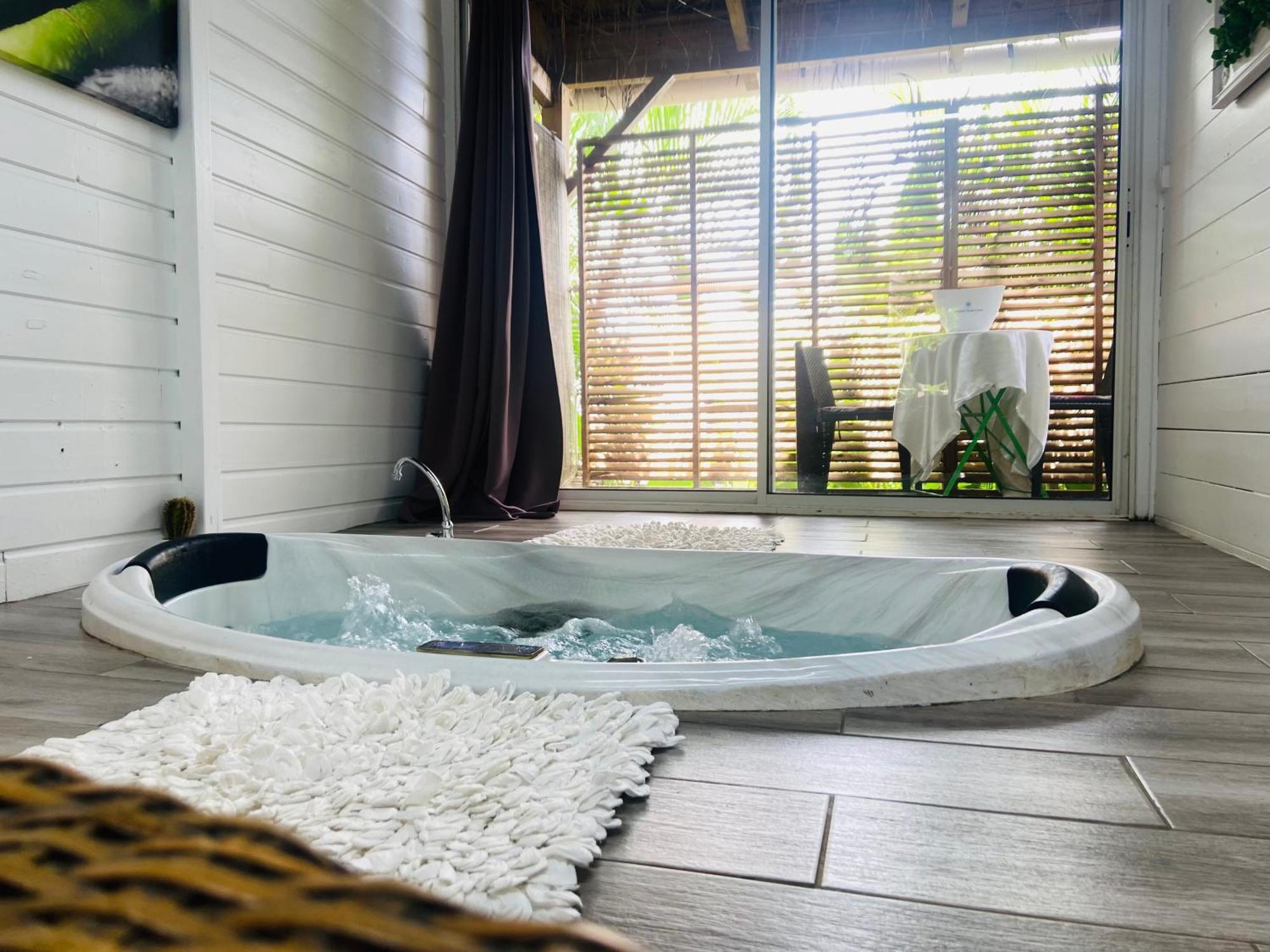 Eden Paradise Ecolodge & Spa Sainte-Luce Zimmer foto